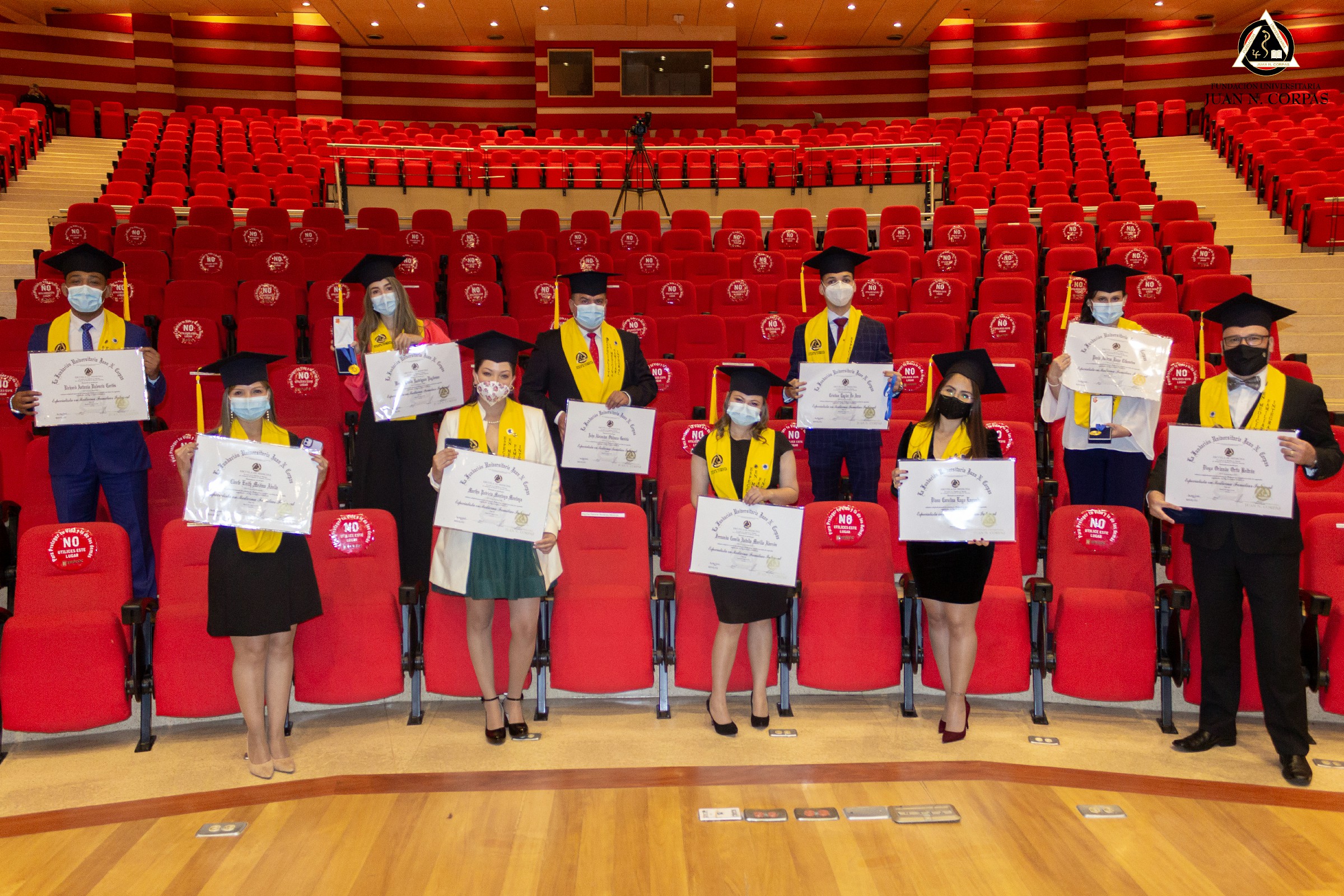 Graduación de Especializaciones Medicina Familiar Integral y Medicina Interna 2021-1 4